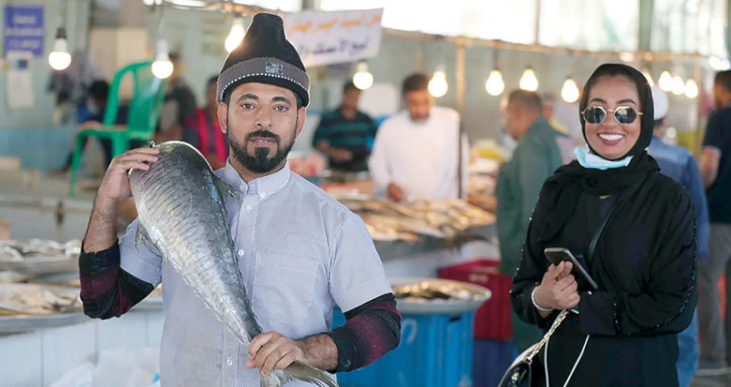 جانب من الحركة التجارية في سوق مياس وسط مدينة القطيف (تصوير: عيسى الدبيسي)