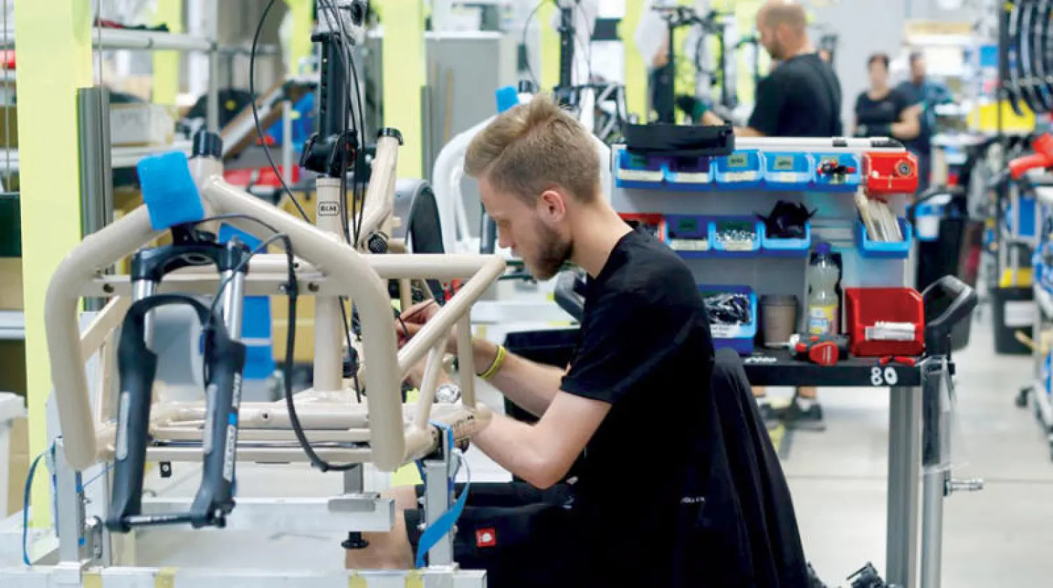 من الصعب حالياً إلقاء نظرة واضحة على مسار النمو الاقتصادي الألماني في ظل «كورونا» (رويترز)