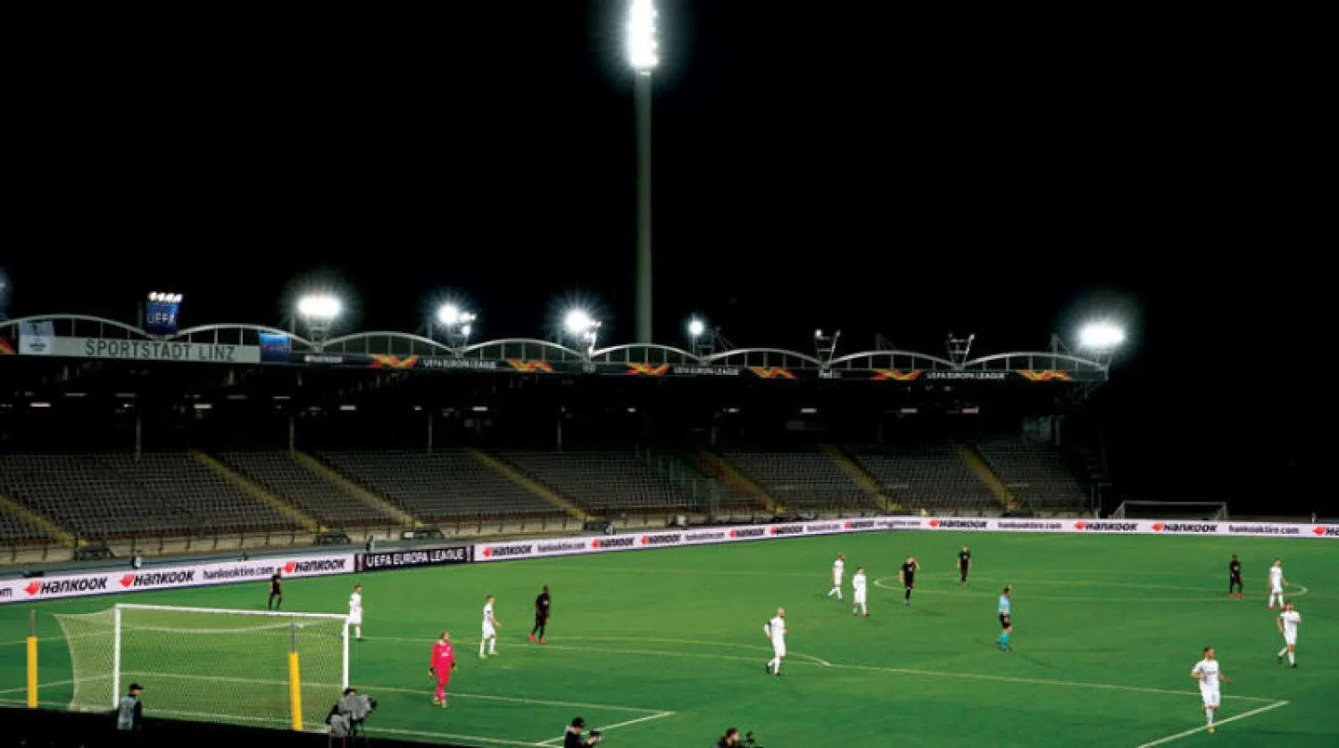 مباراة يونايتد ولاسك جرت في ملعب خال كمسرح للأشباح (رويترز)