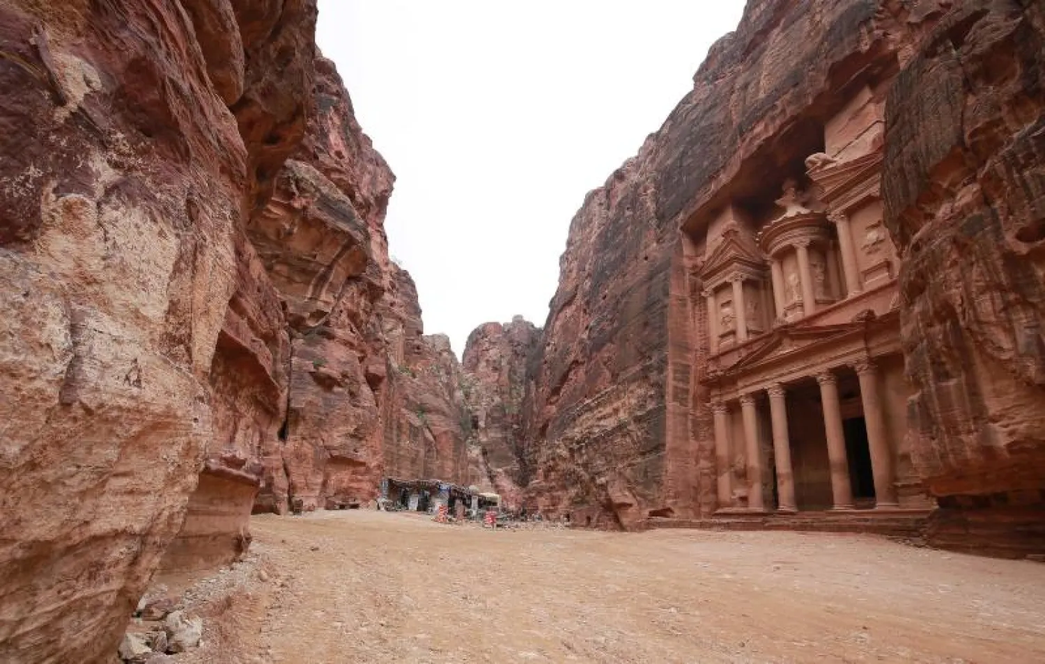 بترا خالية من السياح (أ.ف.ب)