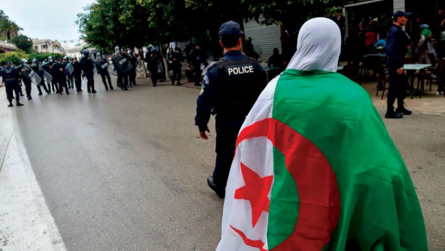 ينظر القضاء الجزائري حالياً في اتهامات موجهة لناشط بارز في الحراك الشعبي الذي تشهده البلاد (أ.ف.ب)