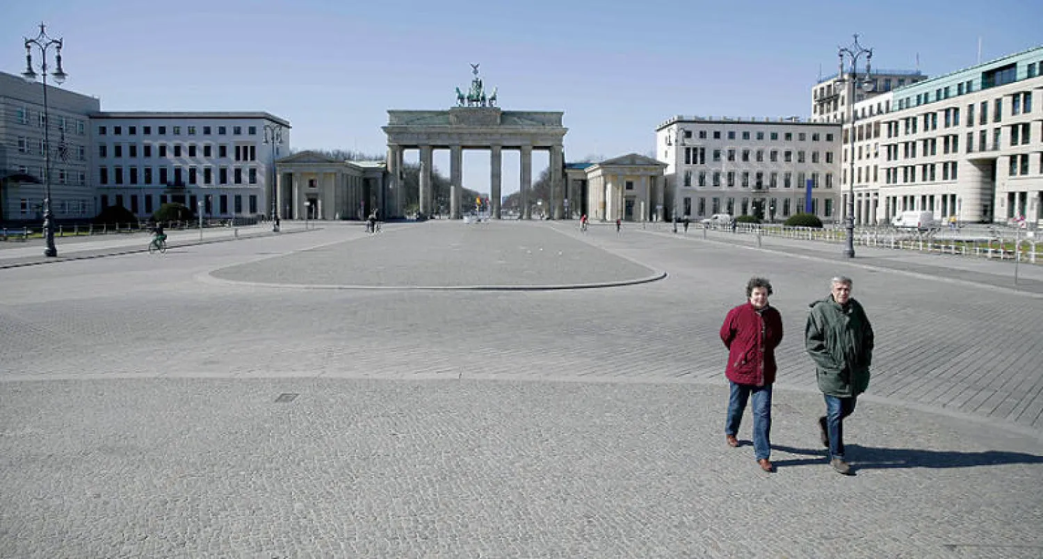 تراجعت الحركة في الشوارع الرئيسية بألمانيا وسط انتشار وباء {كورونا} (أ.ف.ب)