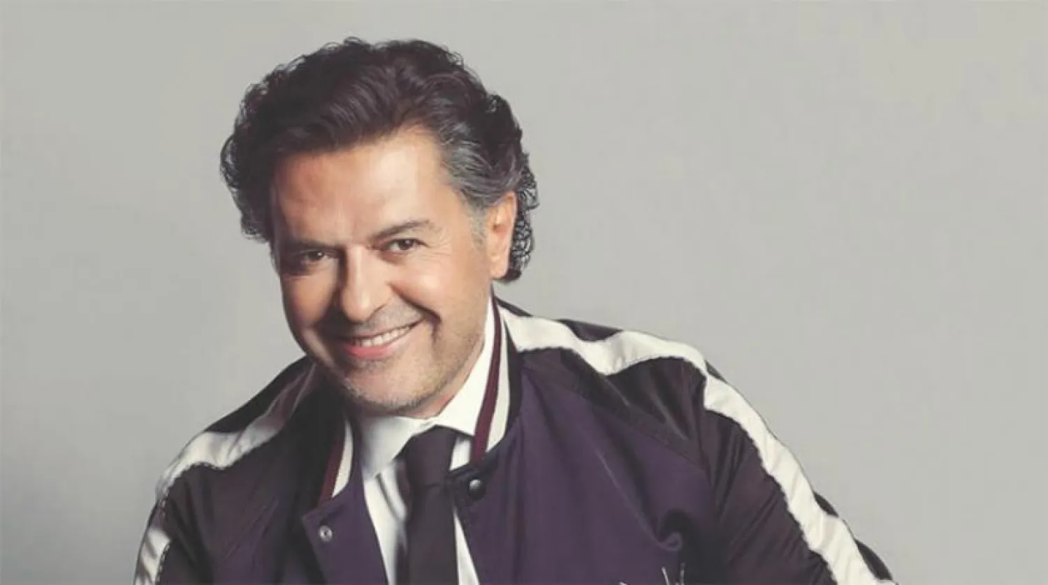 Arab singer Ragheb Alama - AAWSAT Ar Website