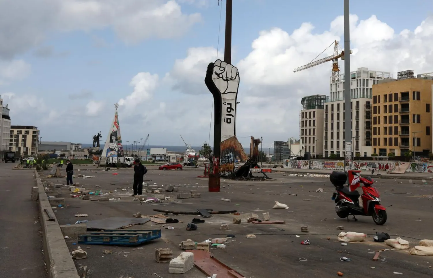 An empty Martyrs' Square after security forces removed a protest camp and reopened roads blocked by demonstrators since protests began in October, in Beirut, Lebanon March 28, 2020. (Reuters)