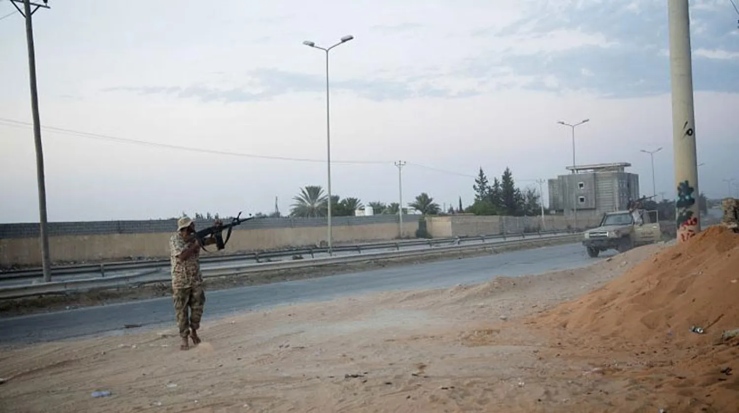 تعقيم المقاتلين في حرب طرابلس خشية الإصابة بـ«كوفيد 19»