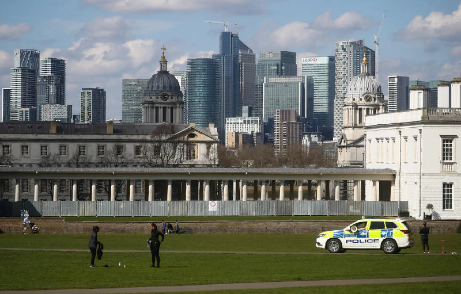 سيارة شرطة في حديقة غرينتش البريطانية (رويترز)