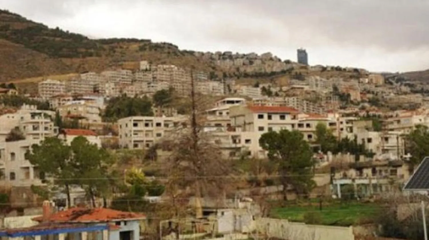 City Near Damascus Isolates Itself