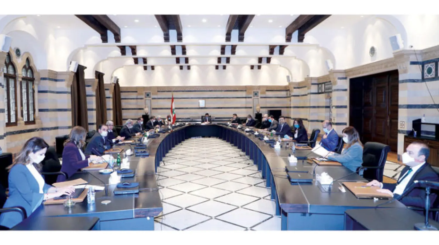 الحكومة اللبنانية مجتمعة أمس برئاسة الرئيس حسان دياب (دالاتي ونهرا)