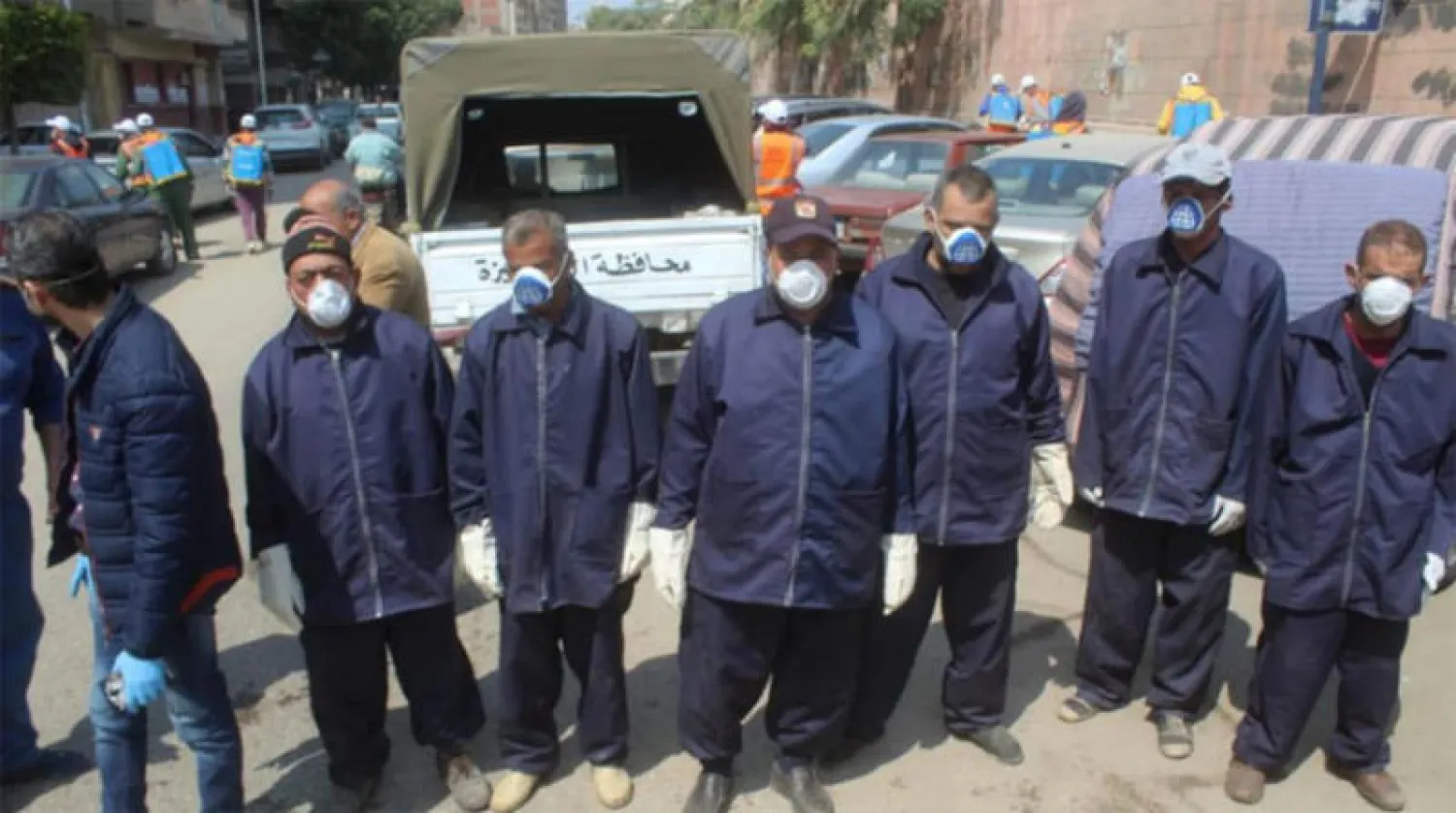 مصر تتوسع في مستشفيات العزل... و«كمامات» لعمّال النظافة في الشوارع
