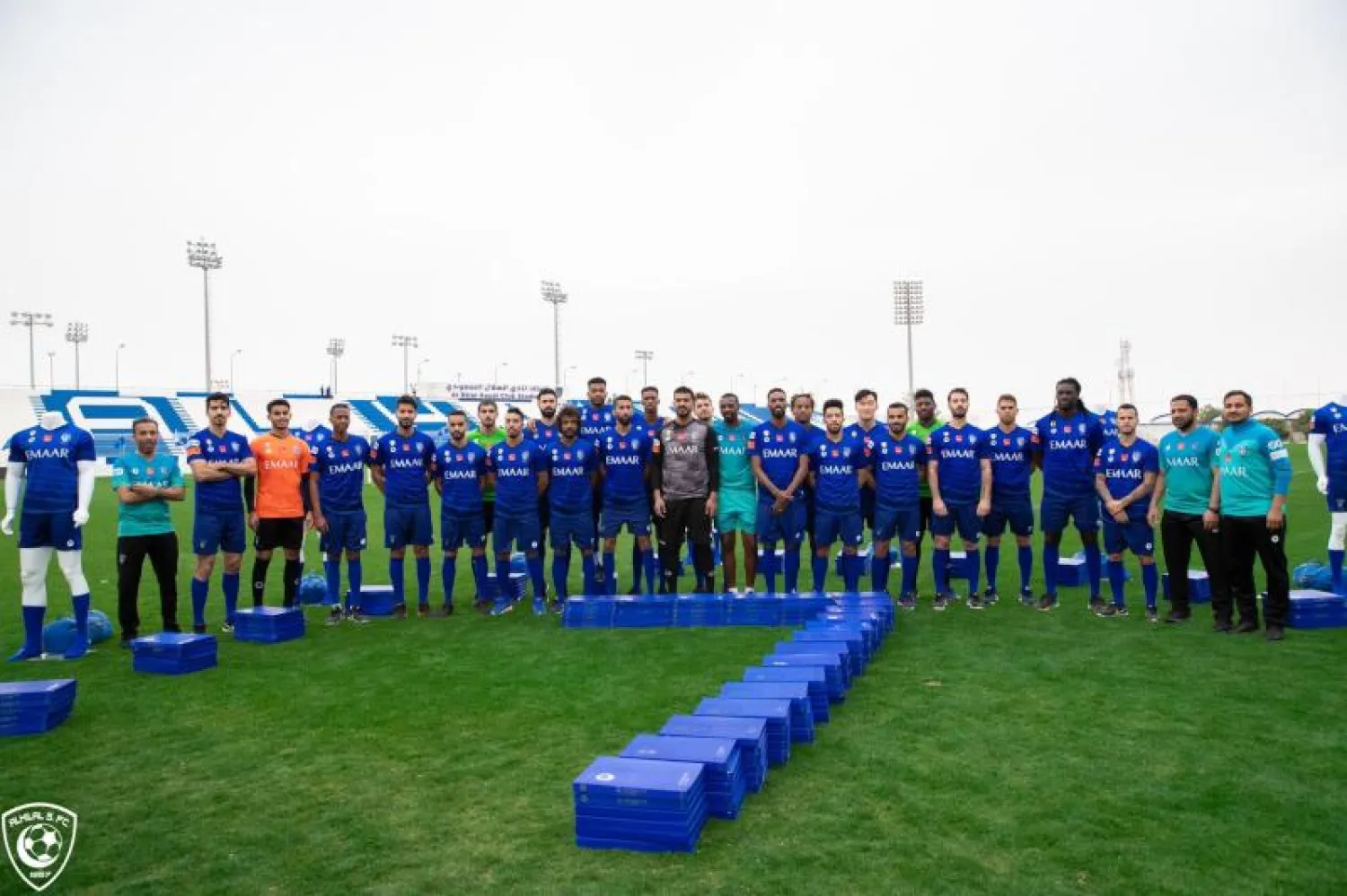 أعلن النادي أن هذه المبادرة تأتي لتمكين النادي من تلافي أي آثار اقتصادية متوقعة بسبب الجائحة (المركز الإعلامي بنادي الهلال)