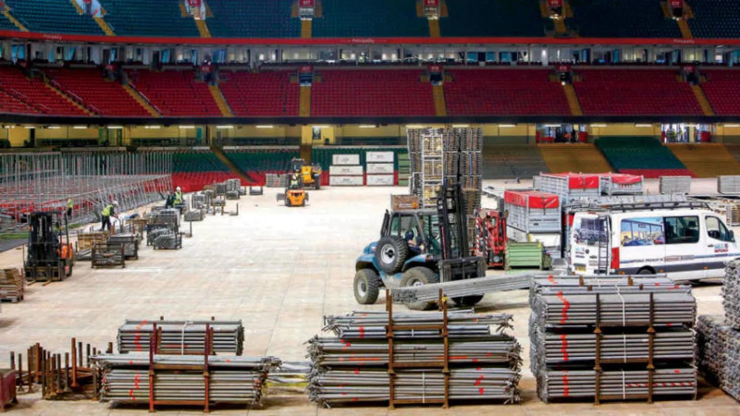 ملعب كارديف تحول إلى مركز طبي لاستقبال مصابي فيروس كورونا (أ.ف.ب)