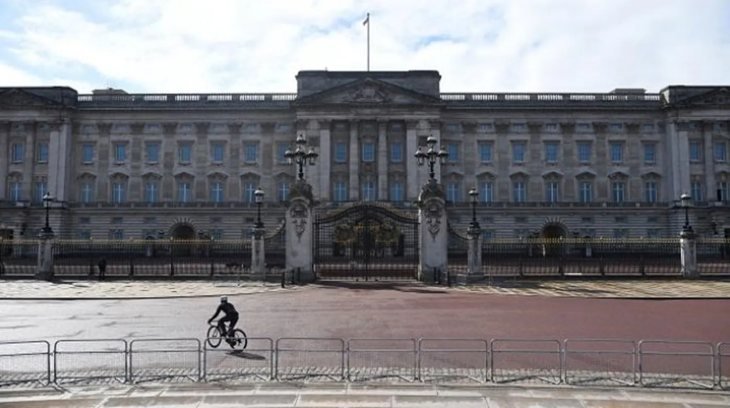 بريطانيا مغلقة حتى 7 مايو والوفيات {أعلى من المعلن}