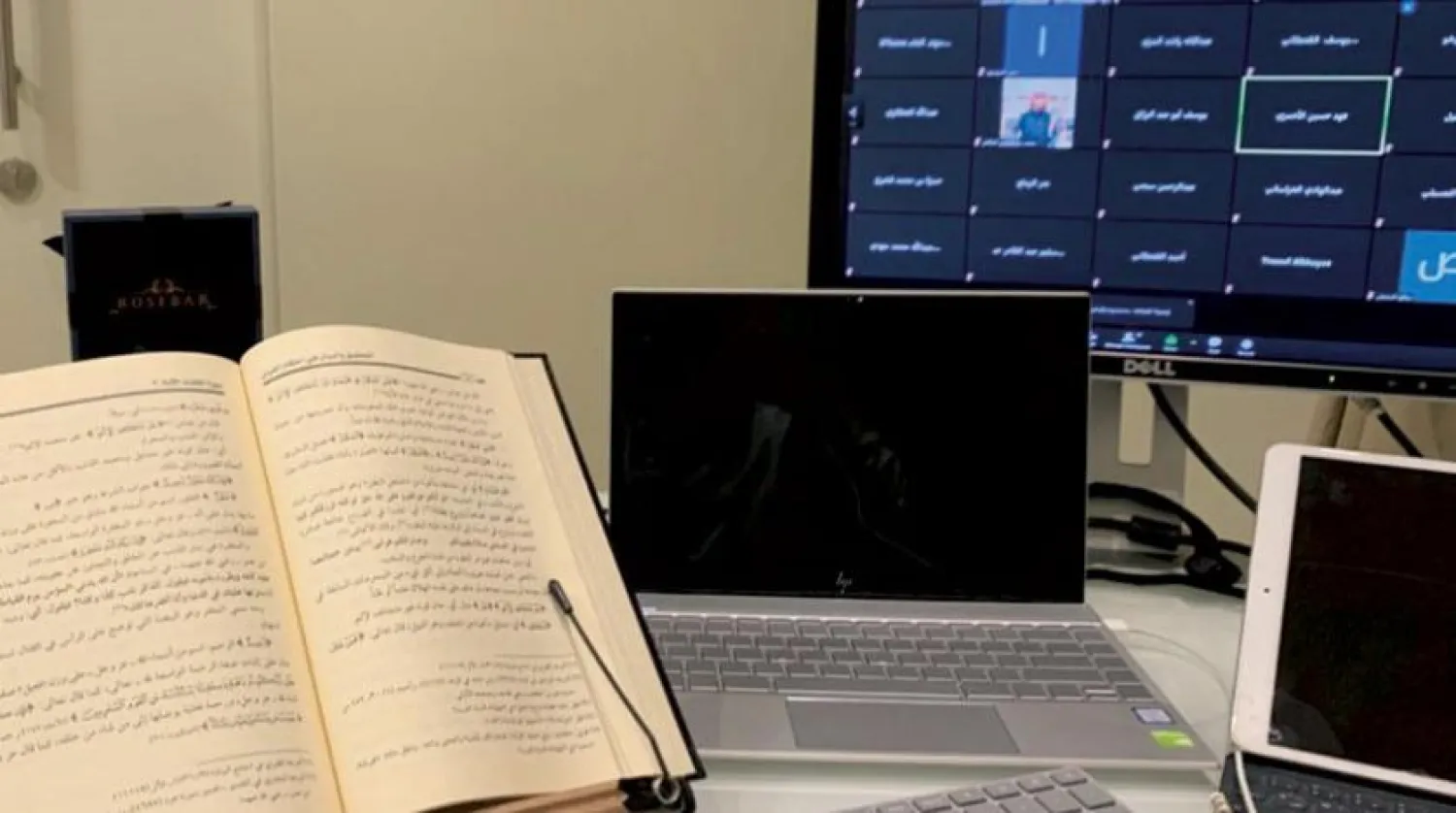 Saudi universities begin students exams on Sunday online, Asharq Al-Awsat 
