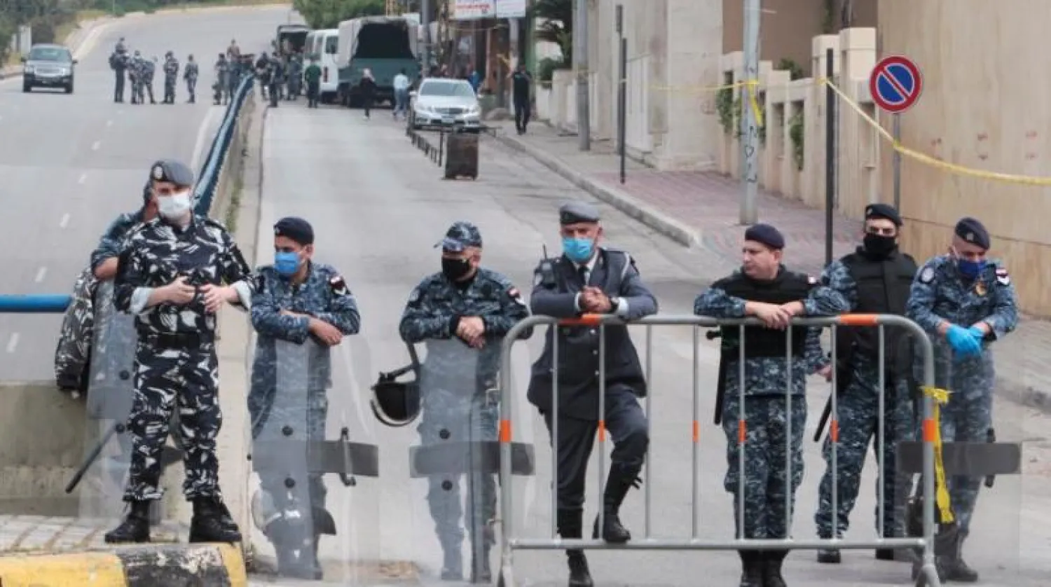 عناصر من الشرطة اللبنانية (أرشيفية - رويترز)