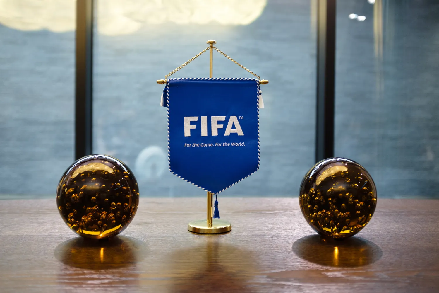 FIFA Sağlık Komitesi Başkanı Michel D'Hooghe: Eylül ayına kadar futbol oynanmamalı