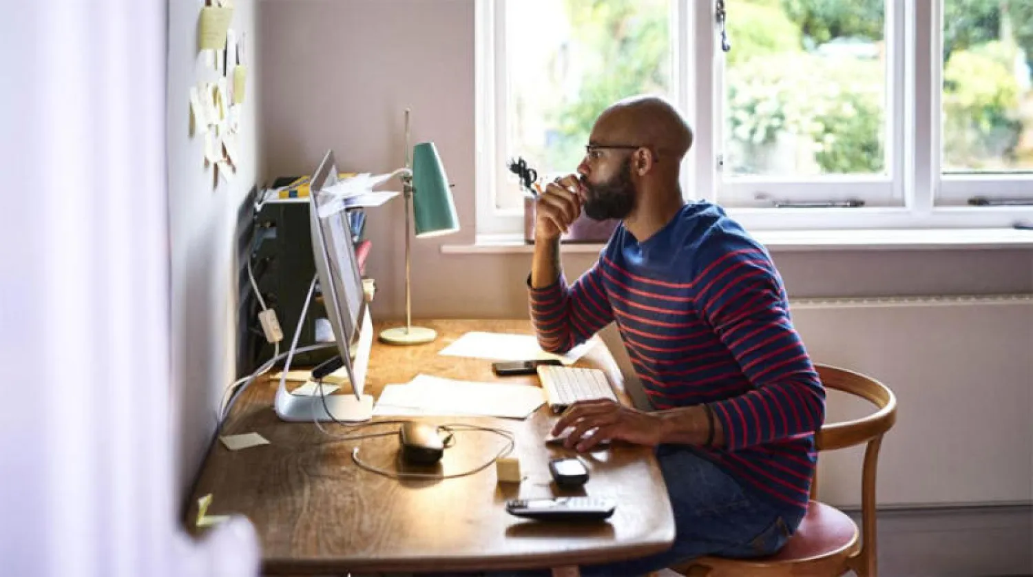 «صدمة ثقافية» قد يسبّبها التغيير المفاجئ  في عودة العمل من المنزل إلى المكاتب