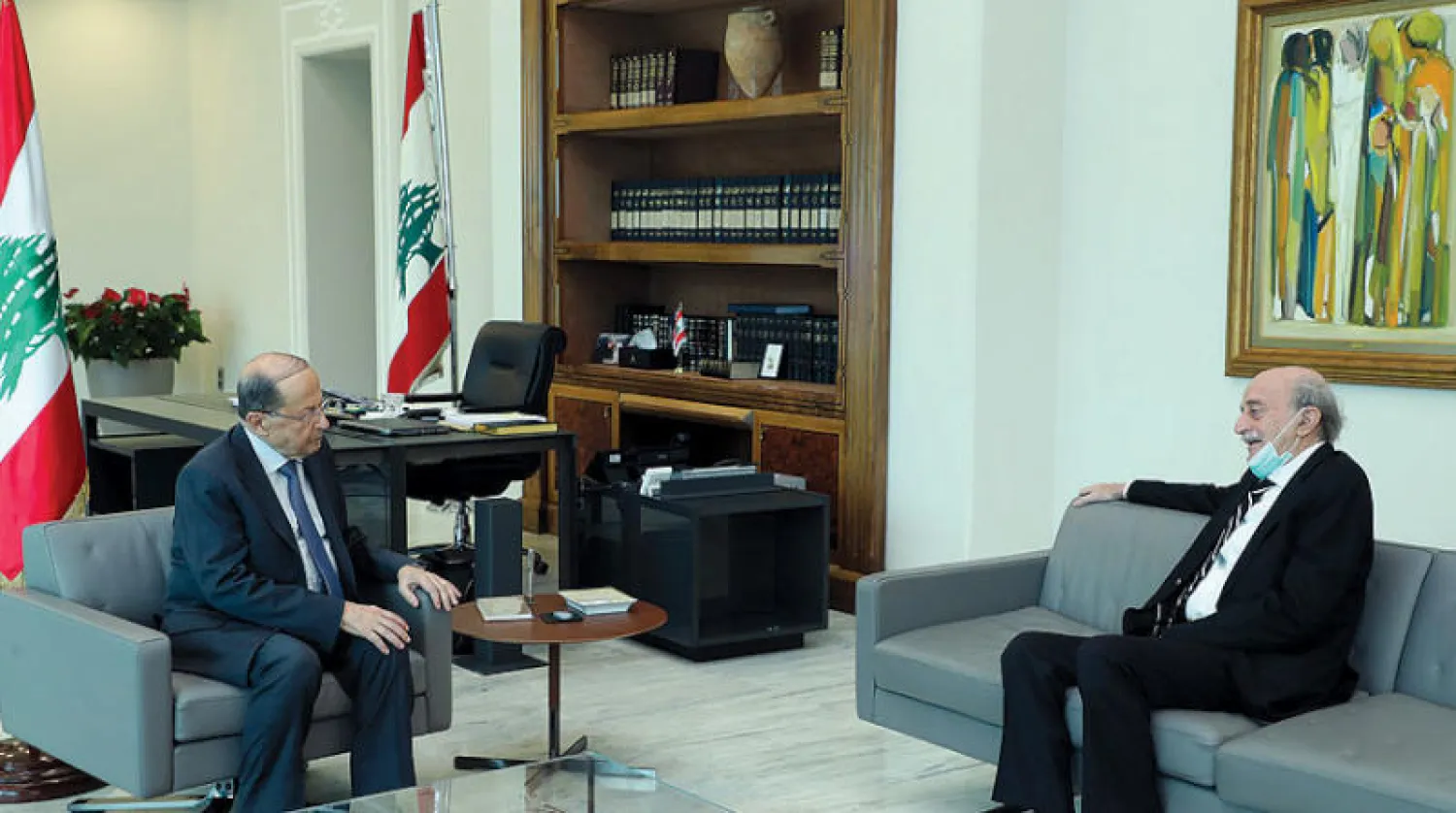 عون وجنبلاط خلال اجتماعهما أمس (دالاتي ونهرا)