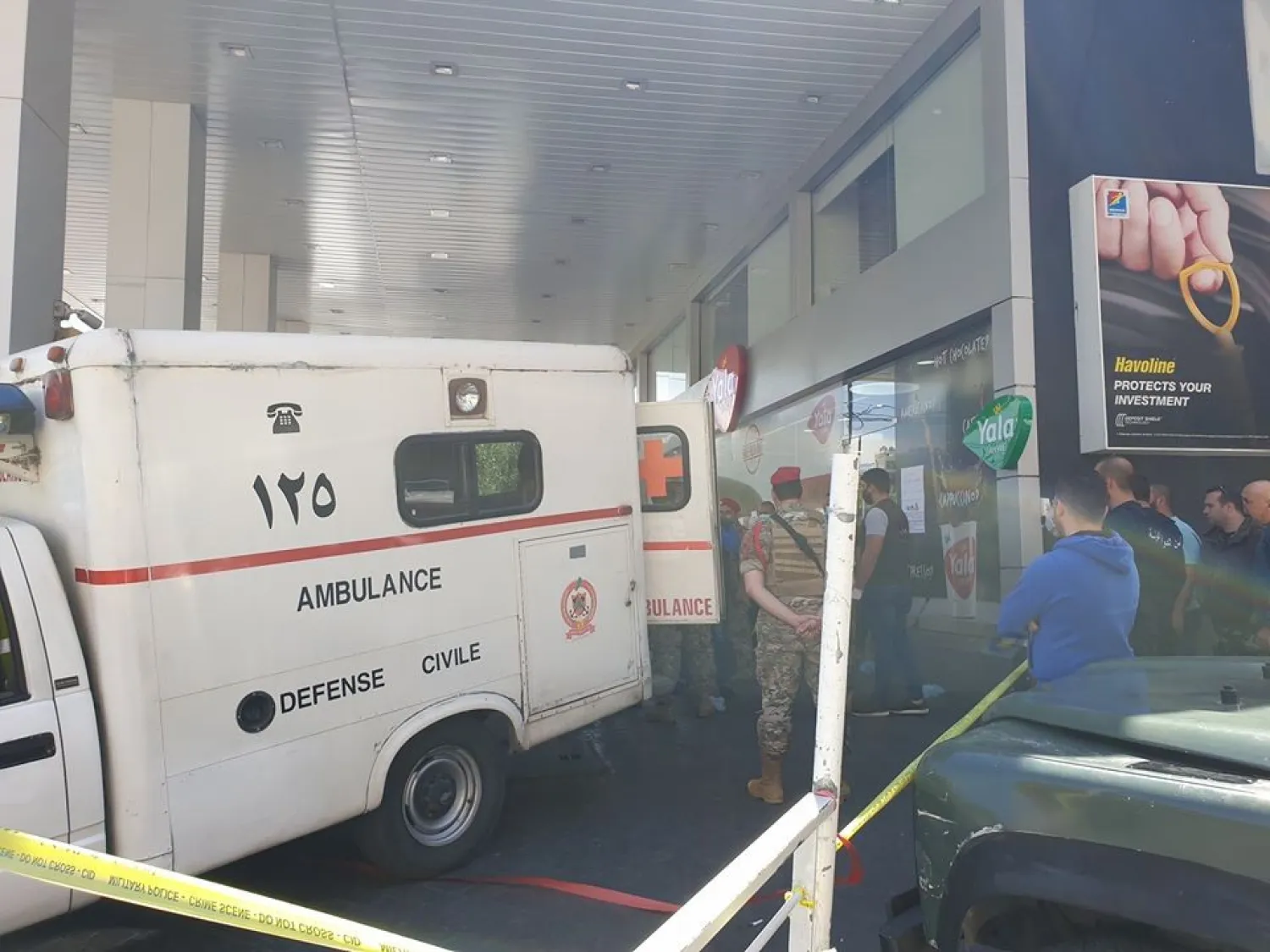 Lübnan'da bir istihbarat görevlisi arkadaşını öldürüp intihar etti