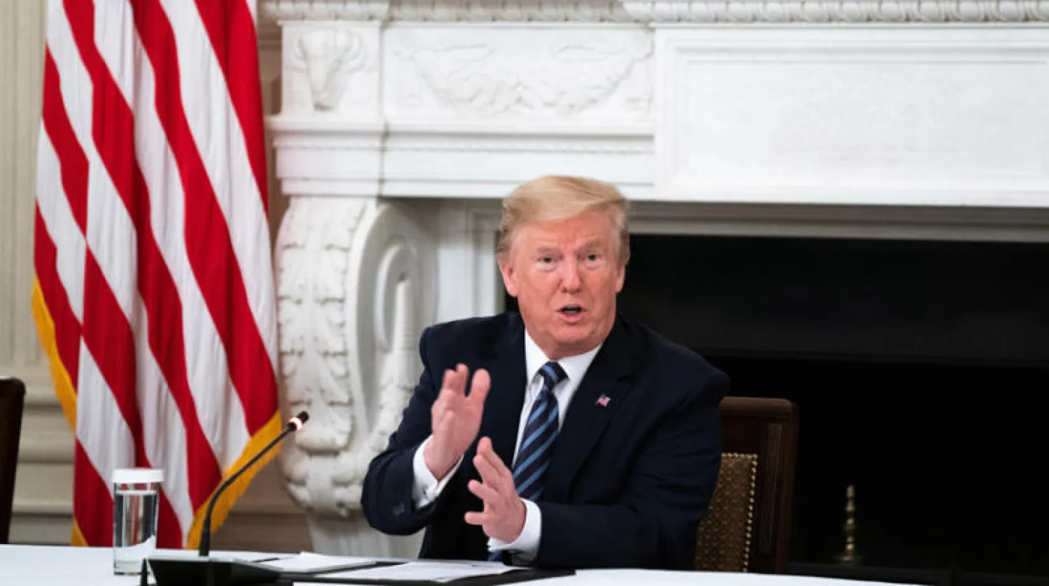 ترمب لدى لقائه بقادة جمهوريين في البيت الأبيض أول من أمس (إ.ب.أ)