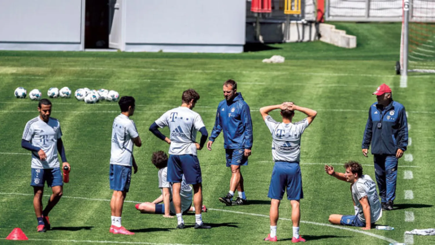 بايرن ميونيخ يستعد لاستئناف نشاطه الكروي (إ.ب.أ)