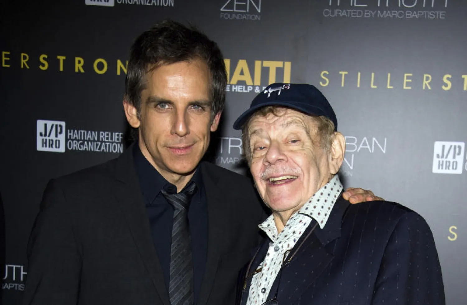 الممثل الأميركي جيري ستيلر مع نجله بن ستيلر (أ.ب)