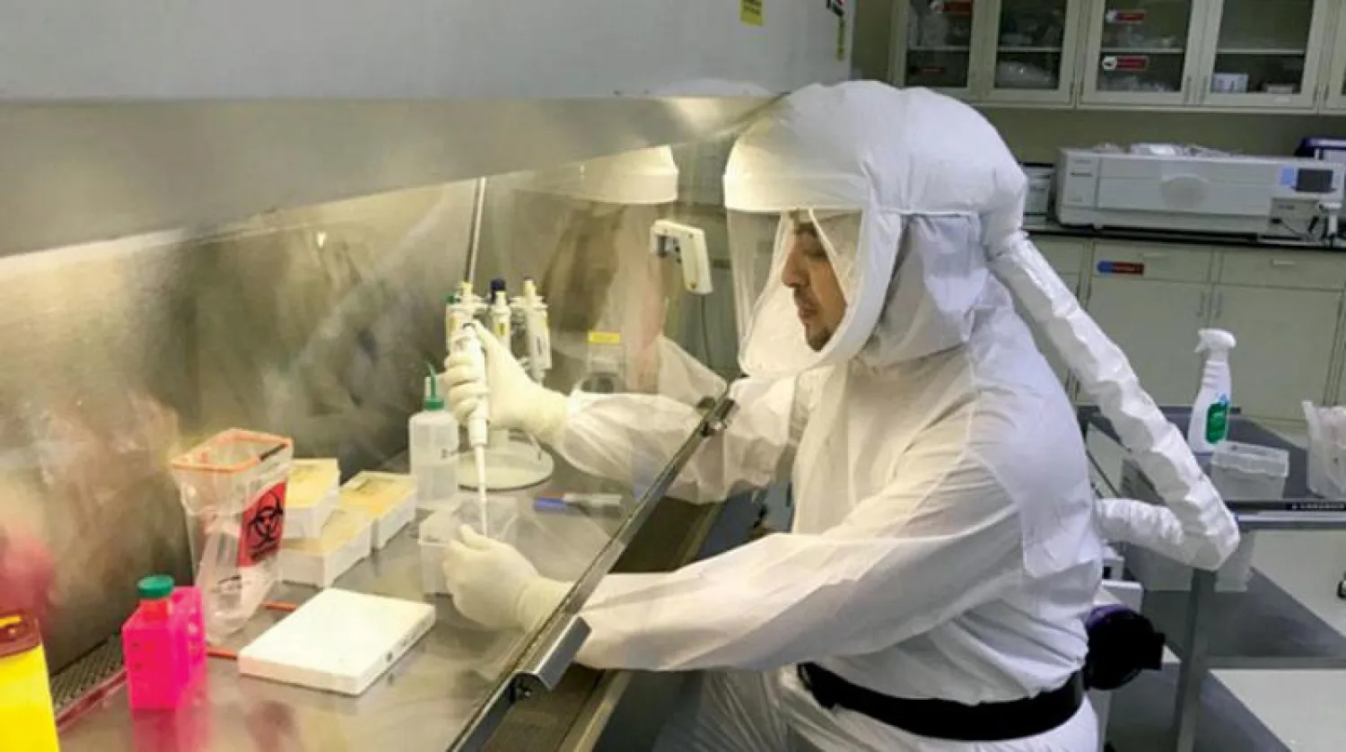جامعة الملك عبد العزيز تجند مختبراتها لإجراء فحوص شاملة لفيروس {كورونا} (واس)