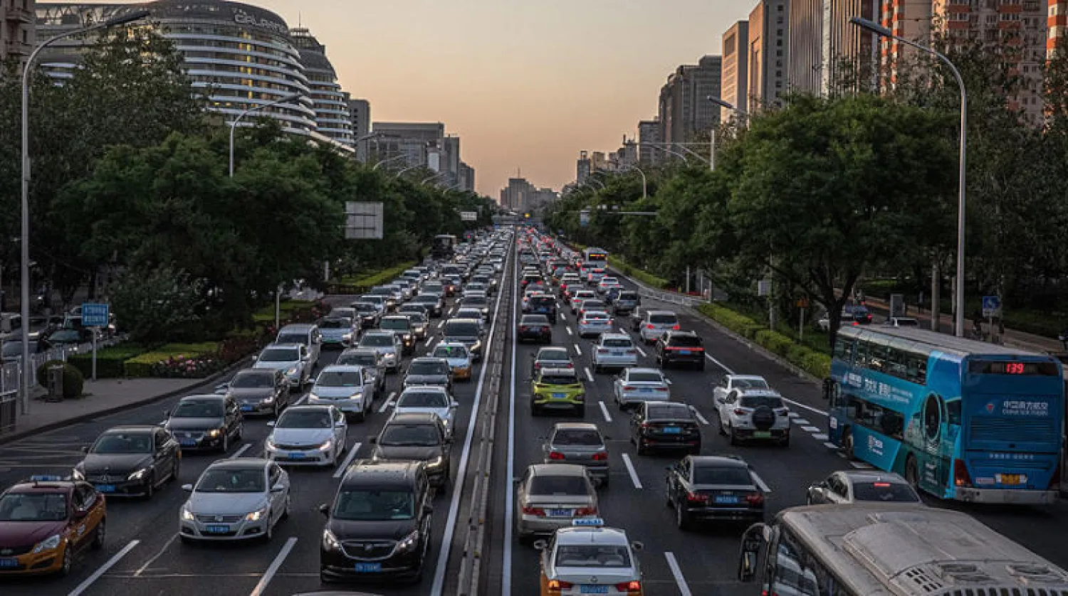 تلوح في الأجواء جولة جديدة من الصراعات الاقتصادية بين الولايات المتحدة والصين (إ.ب.أ)