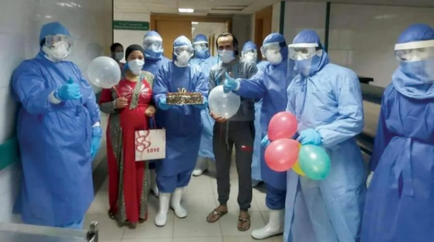 Karantinadayken kıs kardeşinin doğum kutlaması