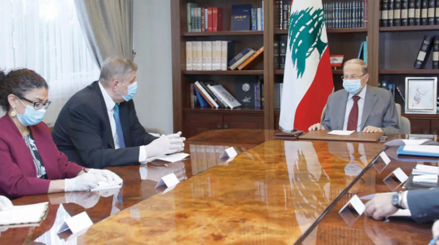 عون خلال استقباله أمس ممثل الأمين العام للأمم المتحدة (دالاتي ونهرا)