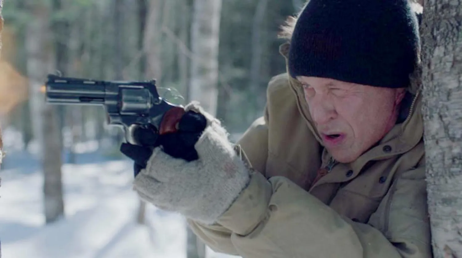 توم برنغر في «دم ومال»