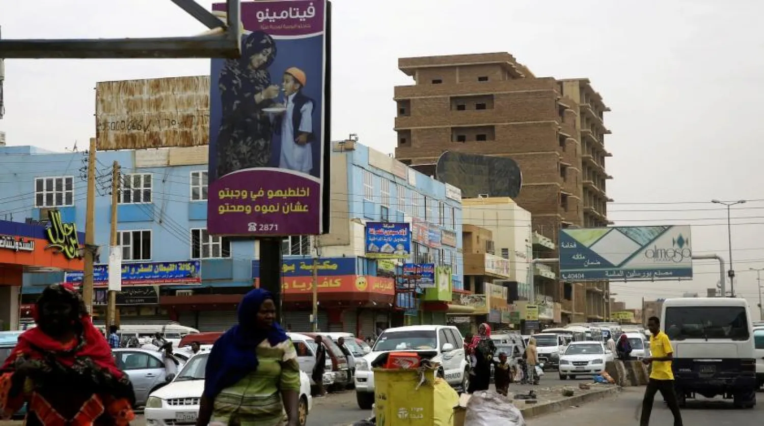 A general view shows Sudanese people and traffic along a street in Khartoum, Sudan. Reuters file photo