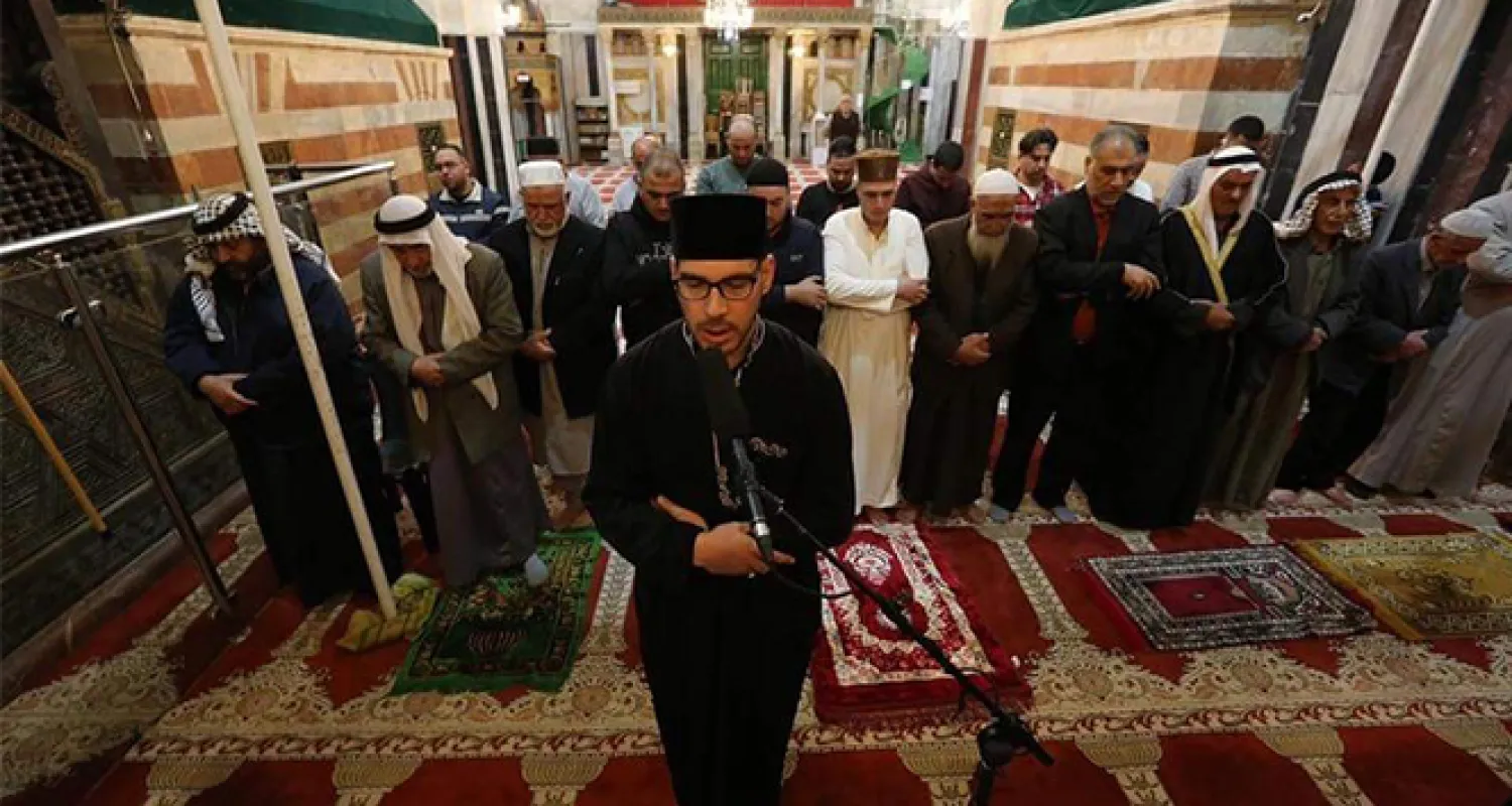 Filistin'de yeniden açılan camide İsrail güçleri 50 kişinin namaz kılmasına izin verdi