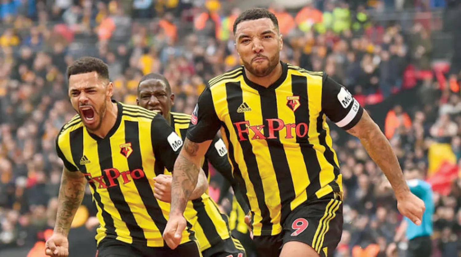 ديني (يمين) تعرض للإساءة عبر وسائل التواصل الاجتماعي (الشرق الاوسط)