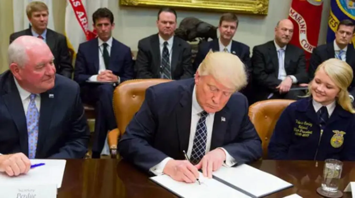 Trump, sosyal medya platformlarının yasal korumasını azaltıyor