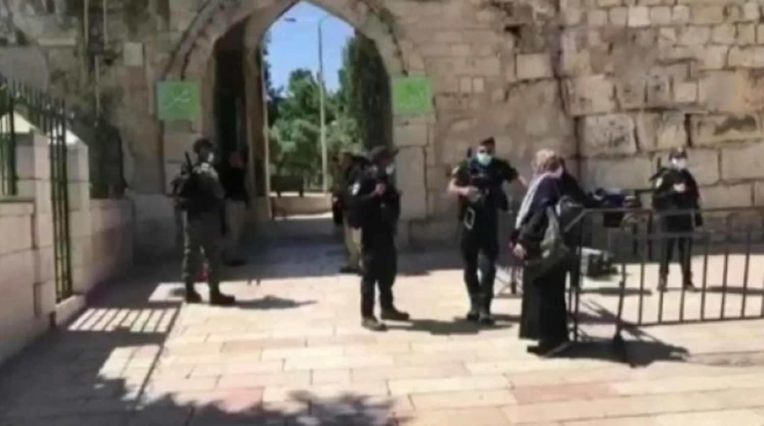 İsrail güçleri Mescid-i Aksa'da 5 kişiyi gözaltına aldı