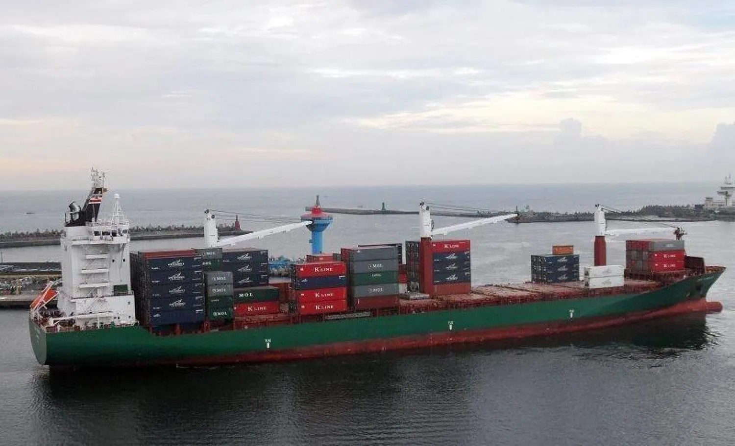 السفينة «AS PAOLA» (الشرق الأوسط)