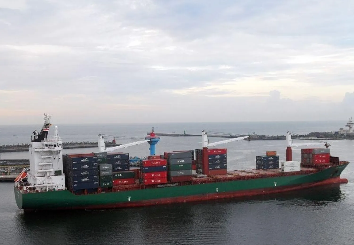 Joint Coalition Forces Facilitate Sail of WFP Container Ship from Jeddah to Yemen’s Hodeidah