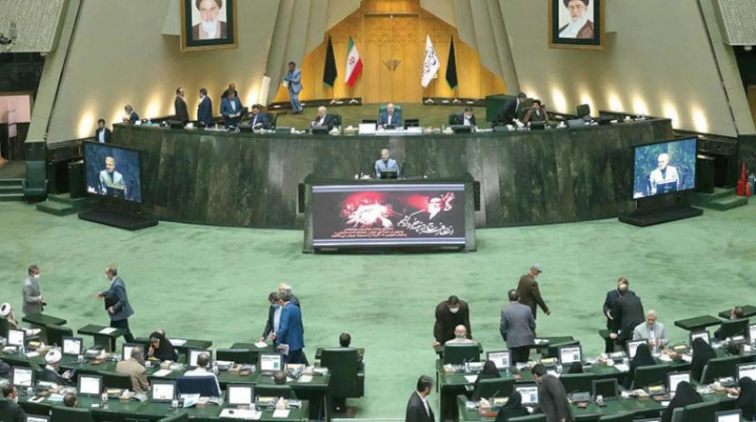 The Chairman of the Planning and Budget Organization Mohammad Bagher Nobakht addresses the Iranian parliament,Icana News