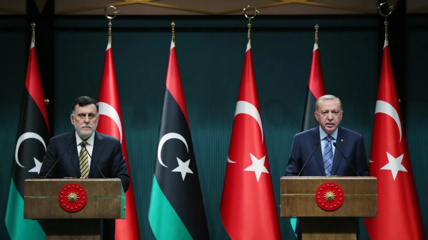 Turkish President Recep Tayyip Erdogan (R) and Head of the Libyan Government of National Accord (GNA) Fayez al-Sarraj (L) hold a joint press conference at Presidential Complex in Ankara, Turkey on June 4, 2020. (AA)