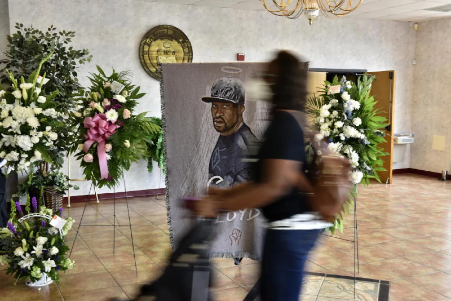 من تأبين جورج فلويد (إ.ب.أ)