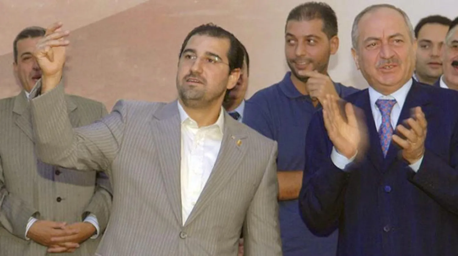 رامي مخلوف مع مجموعة من رجال الأعمال السوريين في دمشق (الشرق الأوسط)