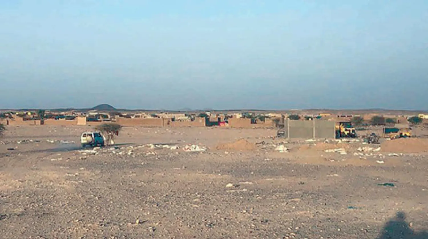 زعيم فرع «القاعدة» المغاربي عبد المالك دروكدال قُتل كما يُعتقد في قرية تل خندق على بعد 80 كلم شمال غربي تساليت في مالي (أ.ف.ب)