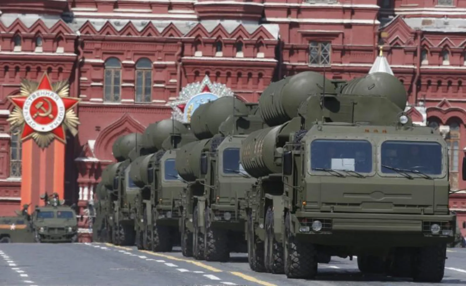 Russian S-400 medium-range and long-range surface-to-air missile systems (File photo: Reuters)