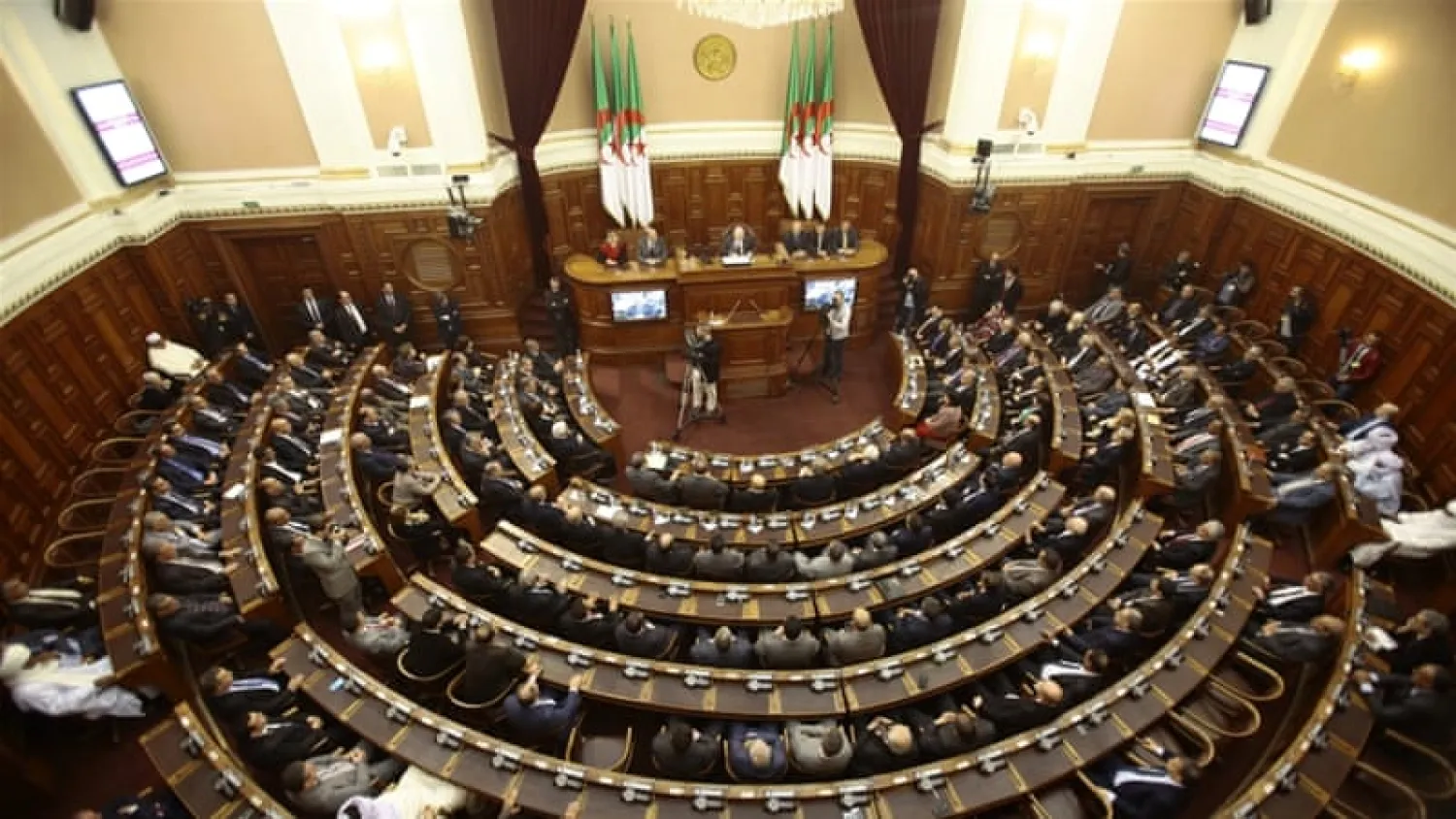 Algerian parliament (file photo: Reuters)

