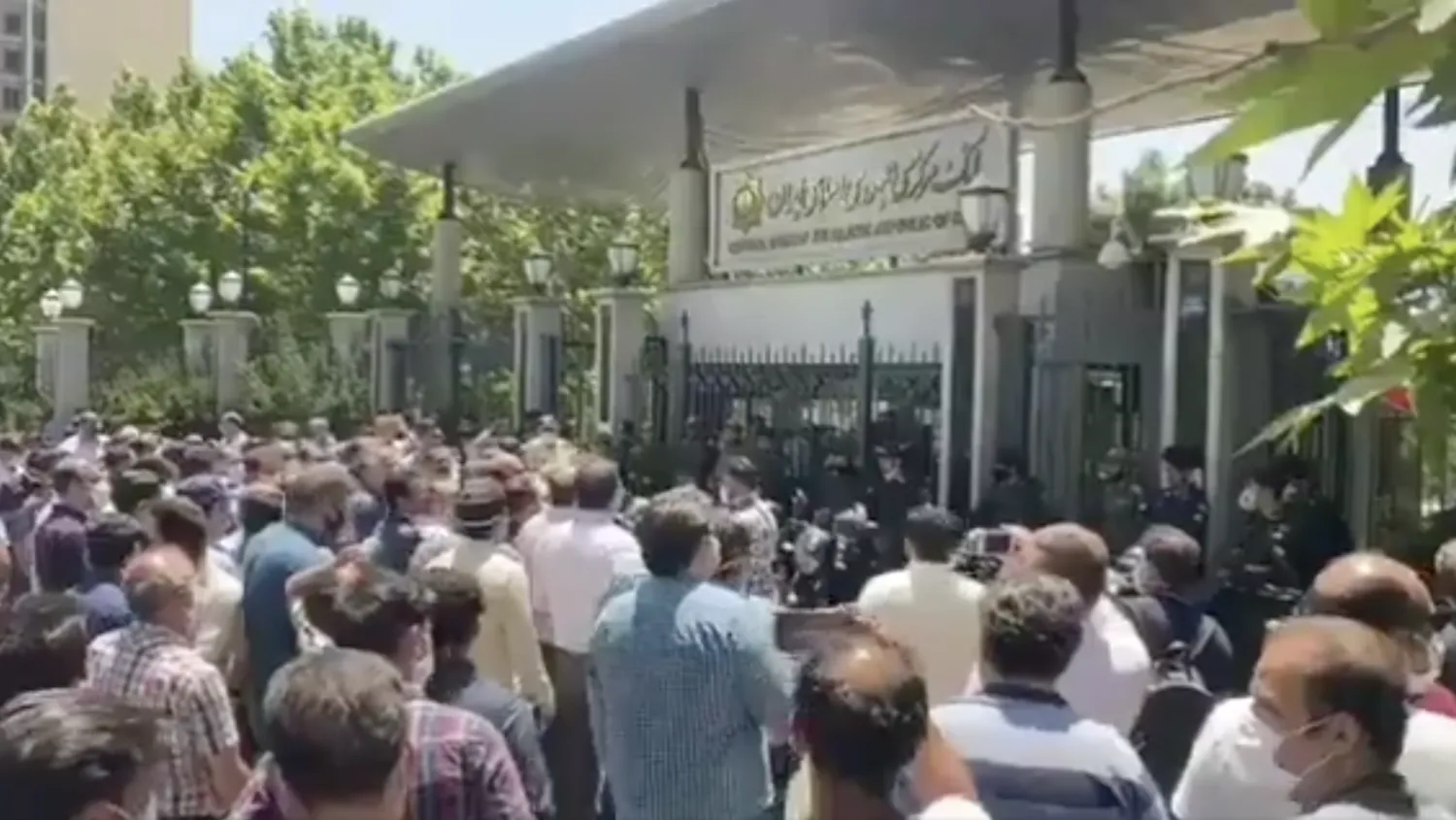 موج جدید گرانی در ایران؛ چراغ سبز به ورود نیروهای امنیتی