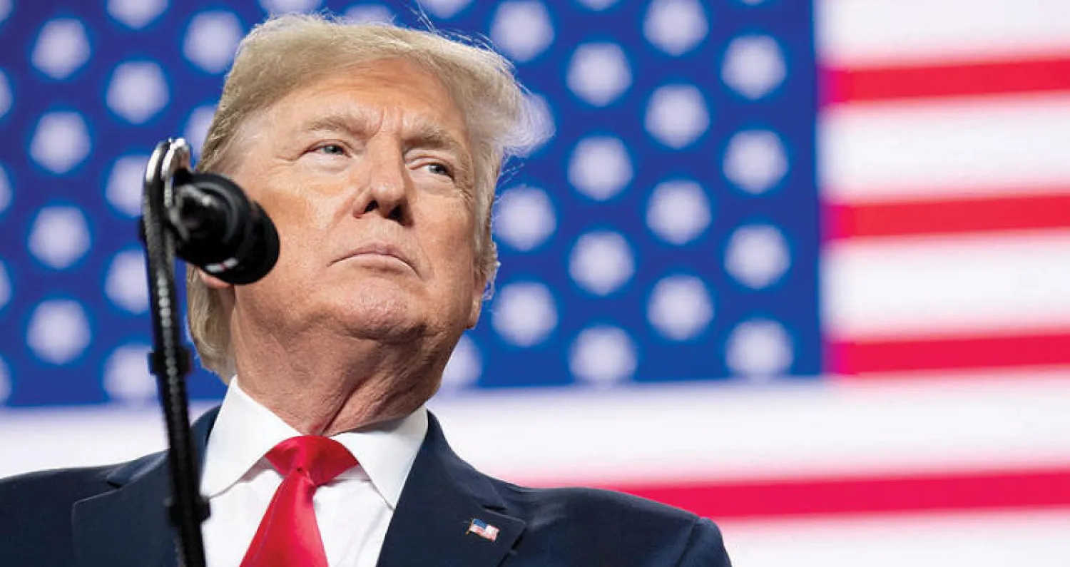 لمح ترمب إلى أنه يضع اللمسات الأخيرة على أمر تنفيذي يطالب إدارات الشرطة بتلبية المعايير المهنية في استخدام القوة (أ.ف.ب)