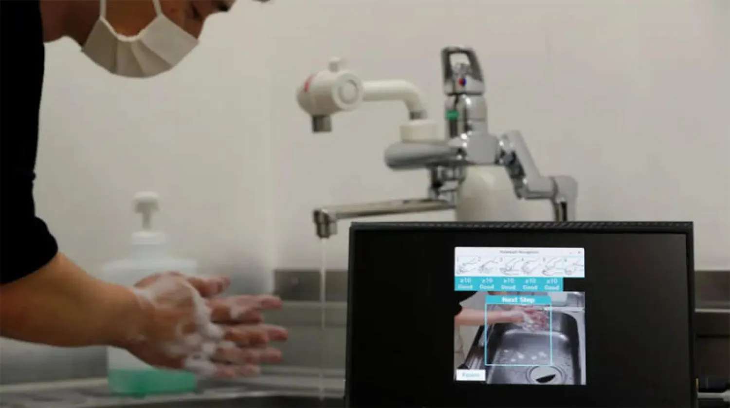 «فوجيتسو» اليابانية تبتكر وسيلة لضمان غسل اليدين بصورة ملائمة