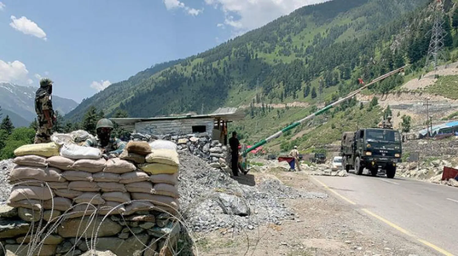 Hindistan, Çin ve Güney Asya'da nüfuz çatışması
