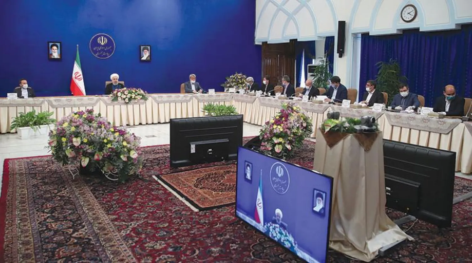 İran Cumhurbaşkanı dün tüm vilayetlerin valileriyle telekonferans aracılığıyla bir toplantı gerçekleştirdi (İran Cumhurbaşkanlığı internet sitesi)