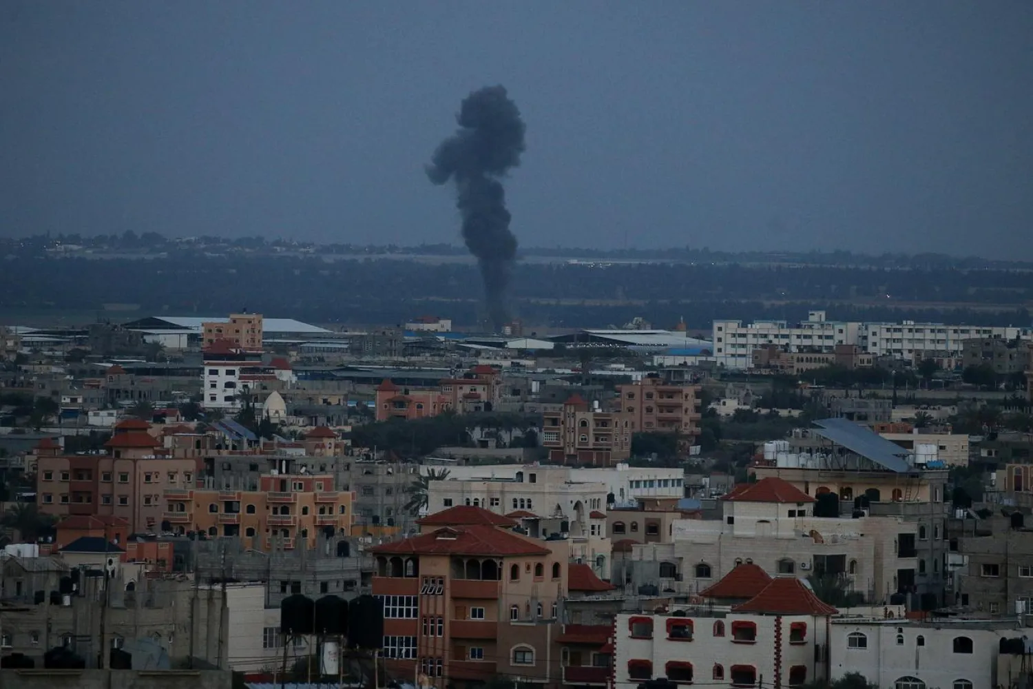 Smoke rises following an Israeli airstrike in the southern Gaza Strip March 25, 2019. REUTERS/Ahmed Zakot